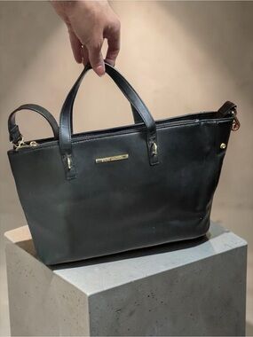Steve Madden Black Faux Leather Expandable Tote Briefcase Laptop Bag